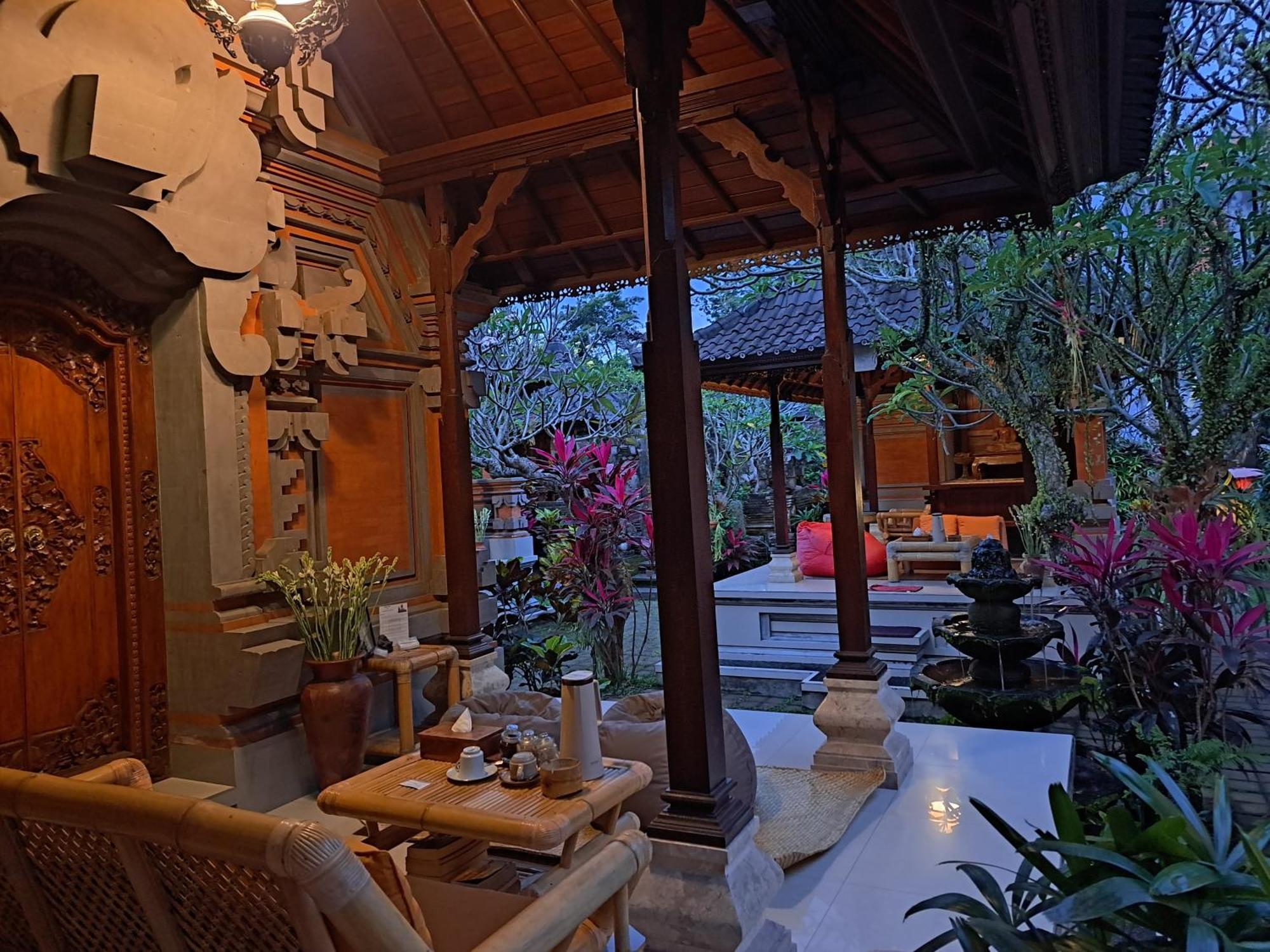 Sahadewa House Hotel Ubud  Ngoại thất bức ảnh