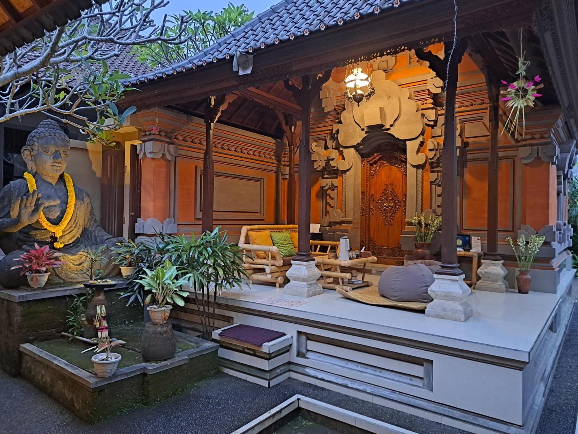 Sahadewa House Hotel Ubud  Ngoại thất bức ảnh